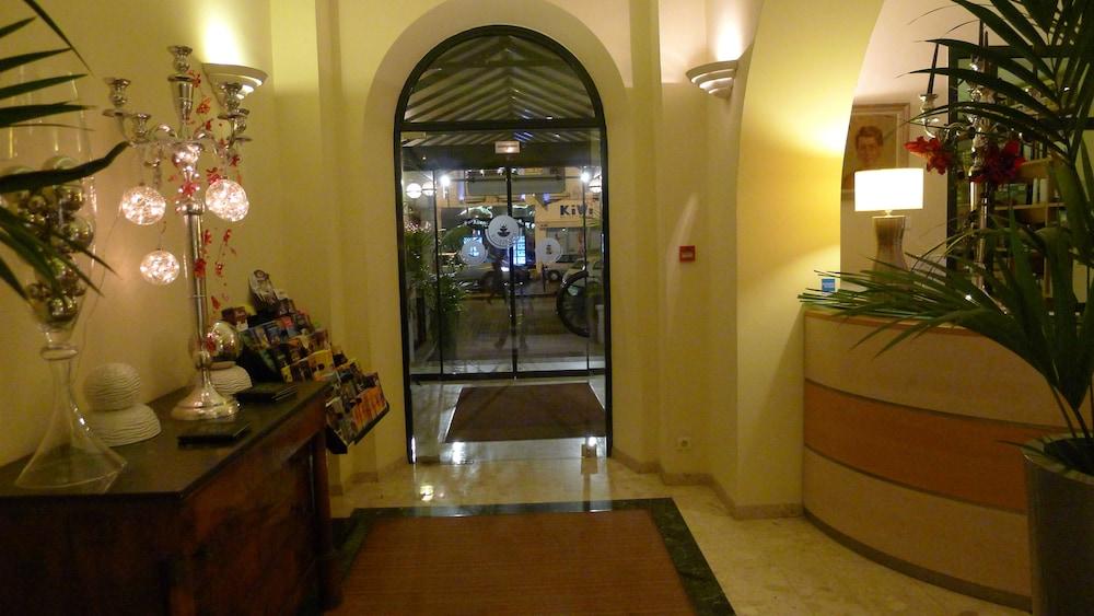 Excelsior Hotel Saint-Raphael  Luaran gambar